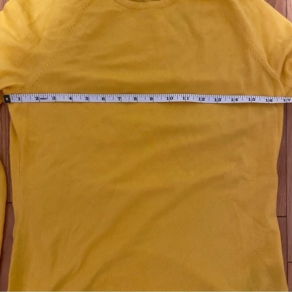 J. Mclaughlin Jamey Knit Lightweight Long Sleeve Sweater Yellow Buttons Small - Picture 9 of 10